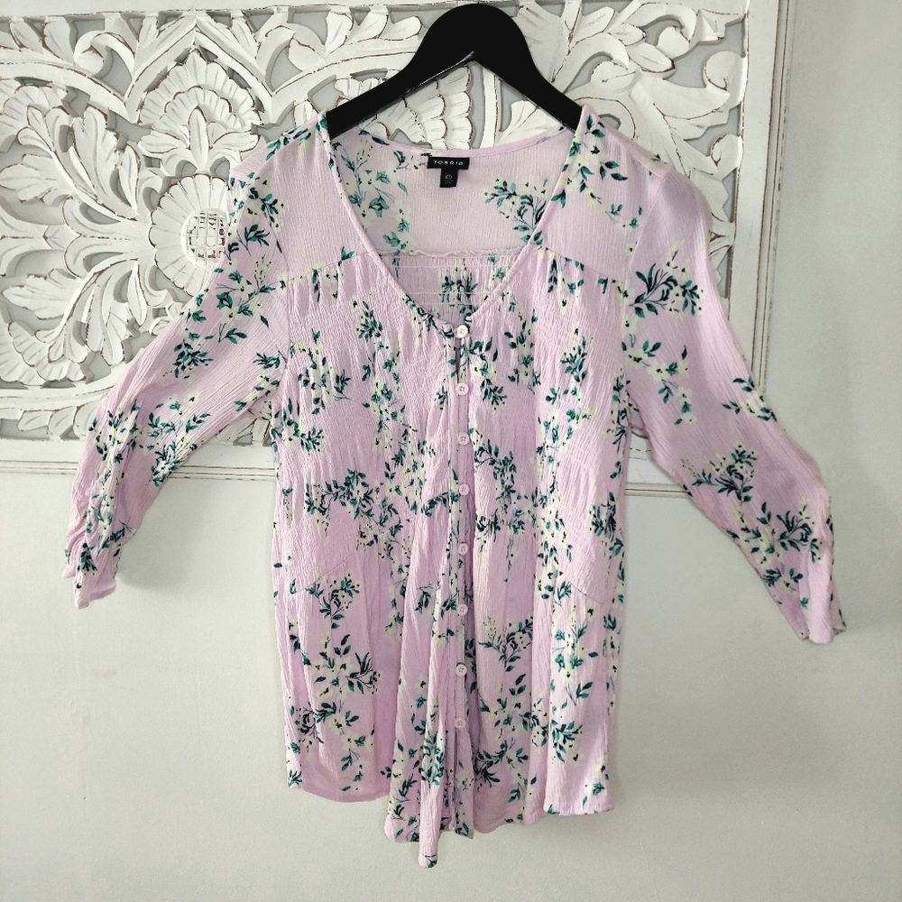 Torrid Floral Pink Crinkle Gauze Smocked Button Front Blouse Size 0 (Med Large)